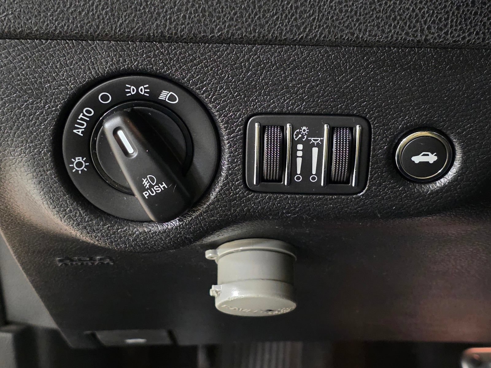 Used 2020 Dodge Charger Scat Pack RWD image 34