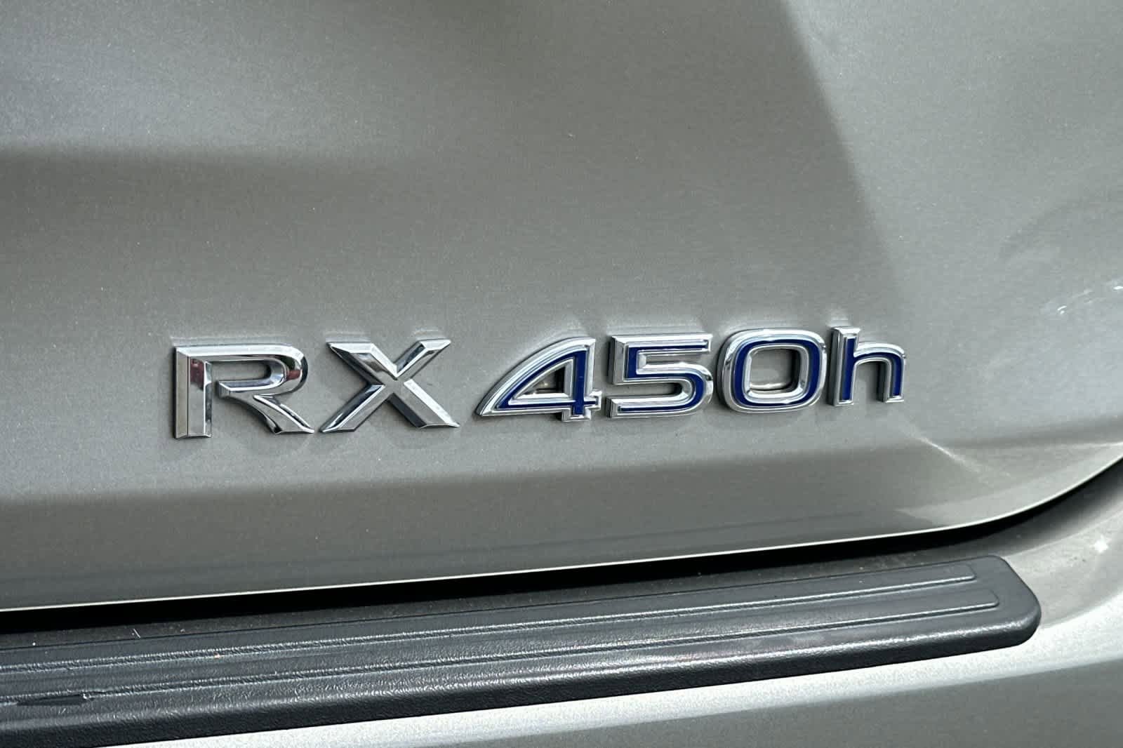 Used 2020 Lexus RX 450h AWD w/ Premium Package image 33