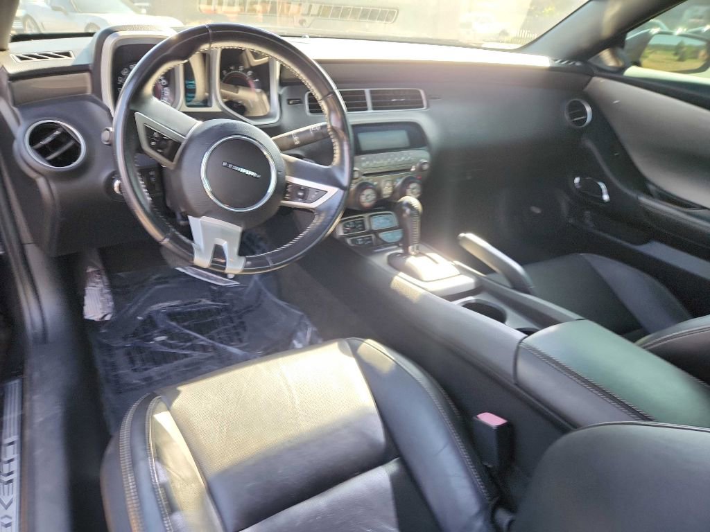 Used 2010 Chevrolet Camaro SS w/ RS Package image 10