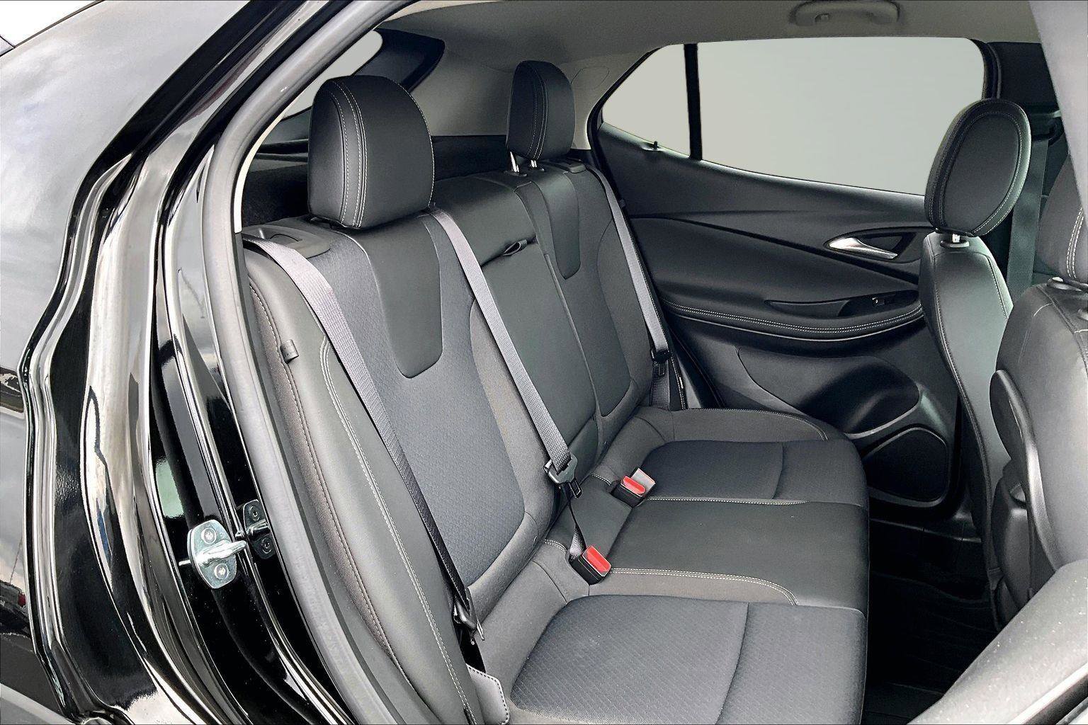 Used 2023 Buick Encore GX Select w/ Safety Package II image 28