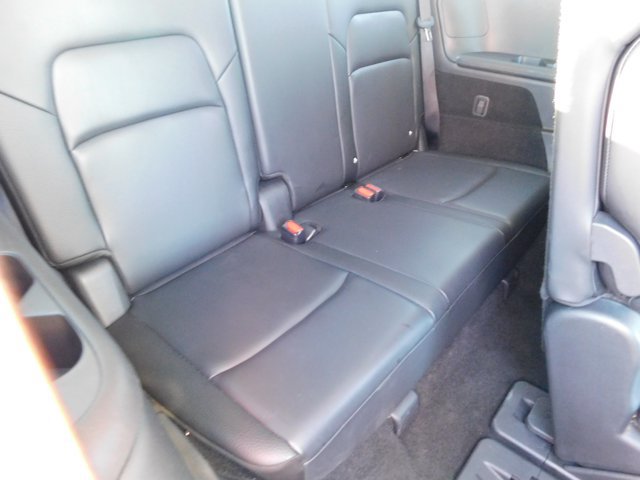 Used 2025 Nissan Pathfinder SL FWD image 27