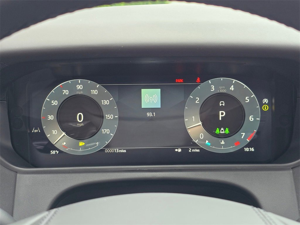 New 2026 Land Rover Range Rover Velar Dynamic SE image 12