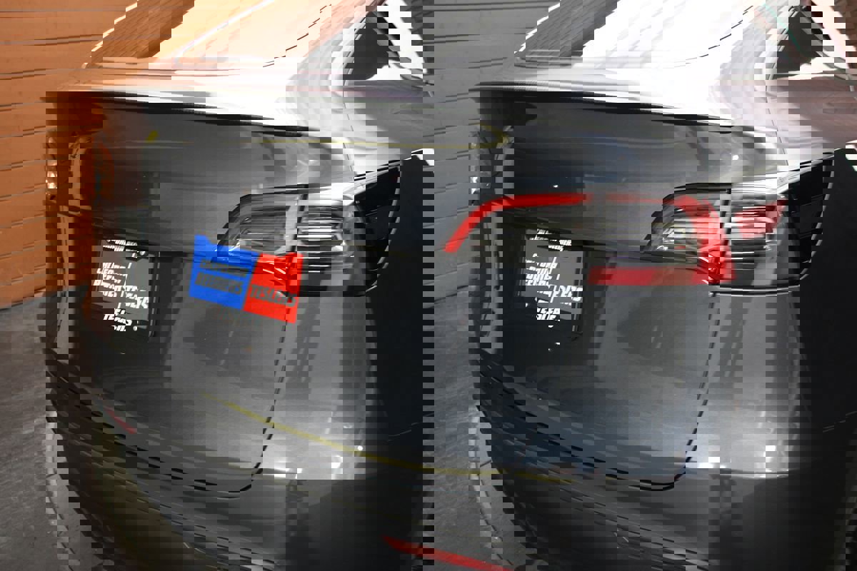 Used 2023 Tesla Model Y Long Range image 4