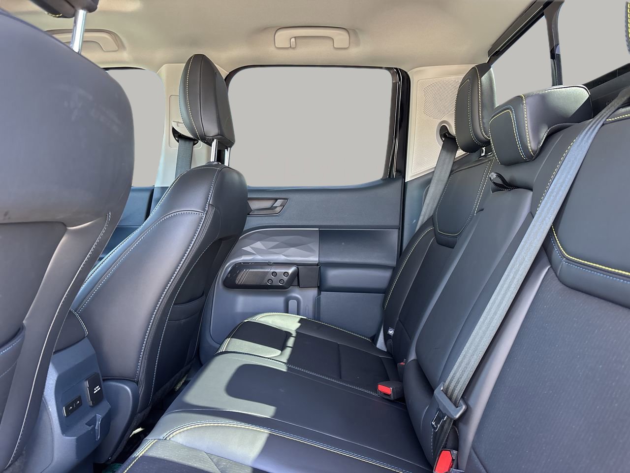 Used 2025 Ford Maverick Lobo image 17