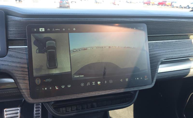 Used 2023 Rivian R1T Adventure image 7