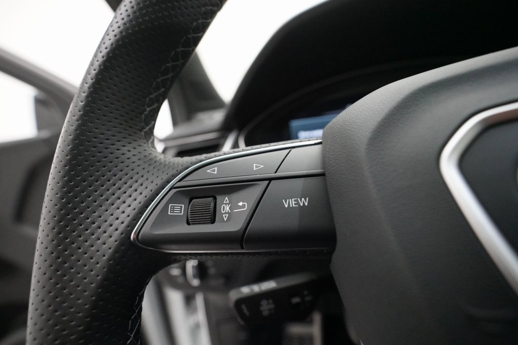 Used 2023 Audi SQ5 Premium Plus w/ Premium Plus Package image 18