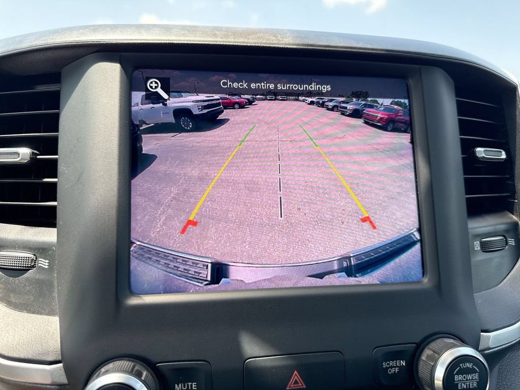 Used 2021 RAM 1500 Big Horn AWD/4WD image 17