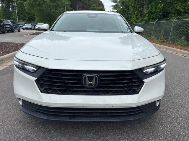 Used 2023 Honda Accord EX image 2