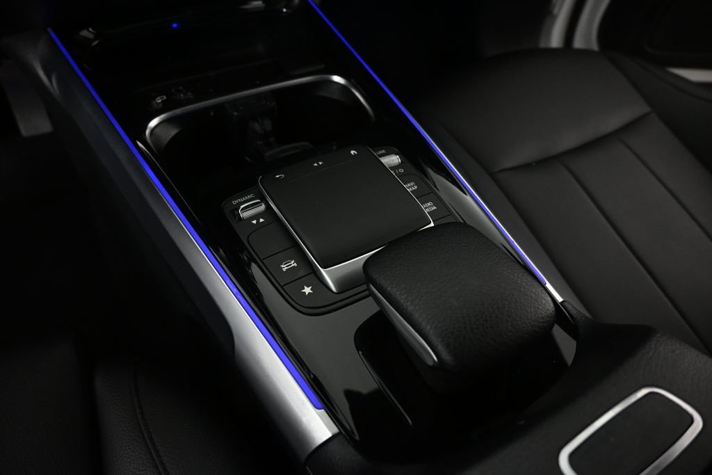 Used 2022 Mercedes-Benz GLB 250 image 13