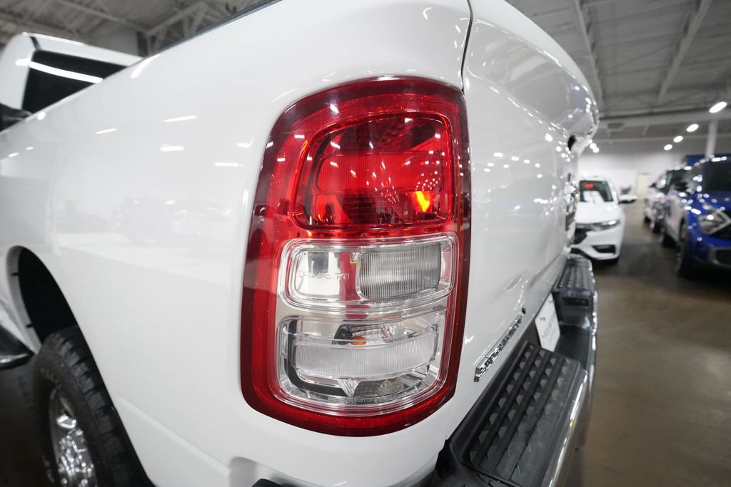 Used 2020 RAM 3500 Big Horn AWD/4WD image 32