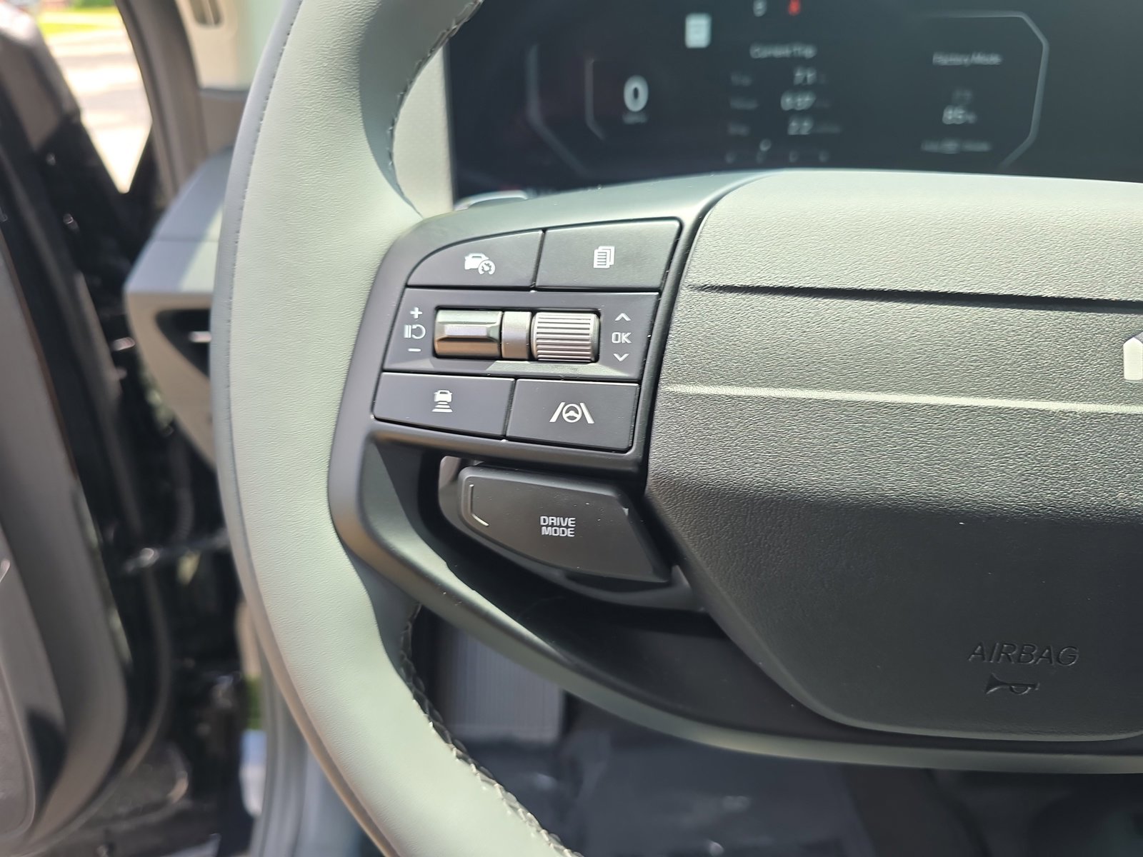 New 2025 Kia EV6 Wind image 17