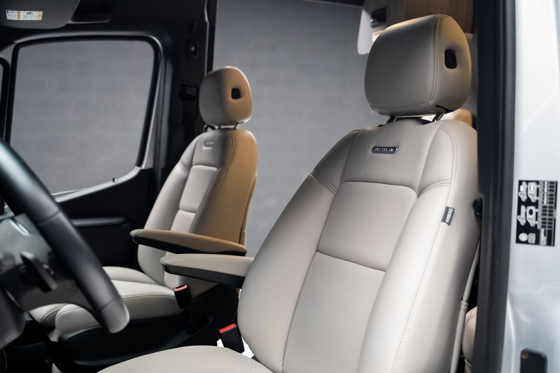 Used 2021 Mercedes-Benz Sprinter 3500 image 55