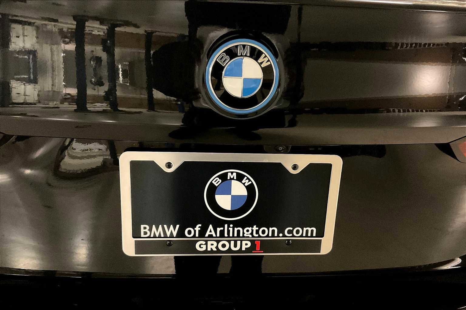 Used 2026 BMW i5 eDrive40 w/ Premium Package RWD image 15
