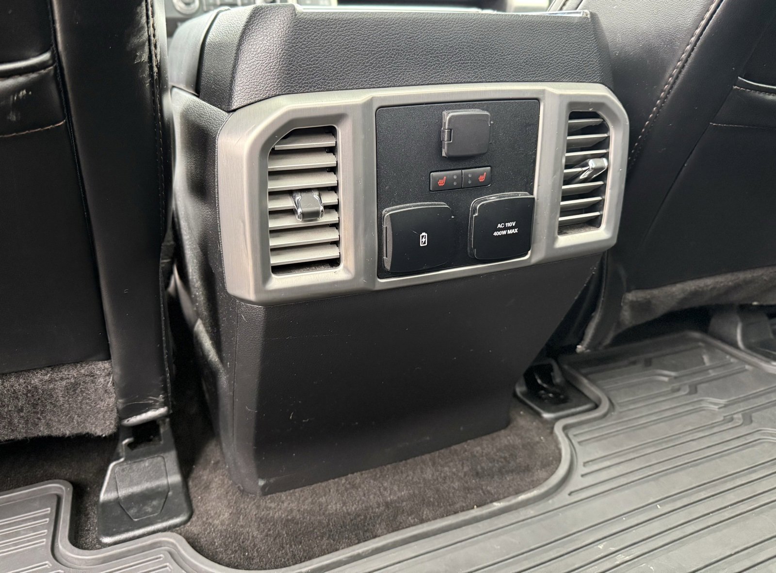 Used 2018 Ford F150 Platinum w/ Equipment Group 701A Luxury image 33