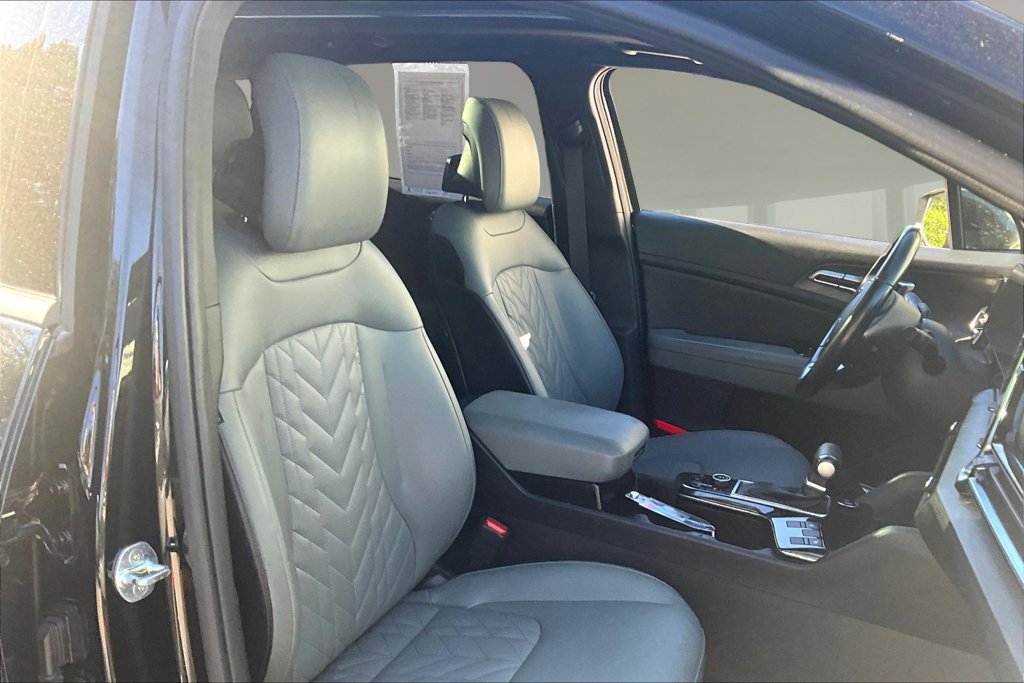 Used 2023 Kia Sportage X-Line w/ X-Line Premium Package AWD/4WD image 28
