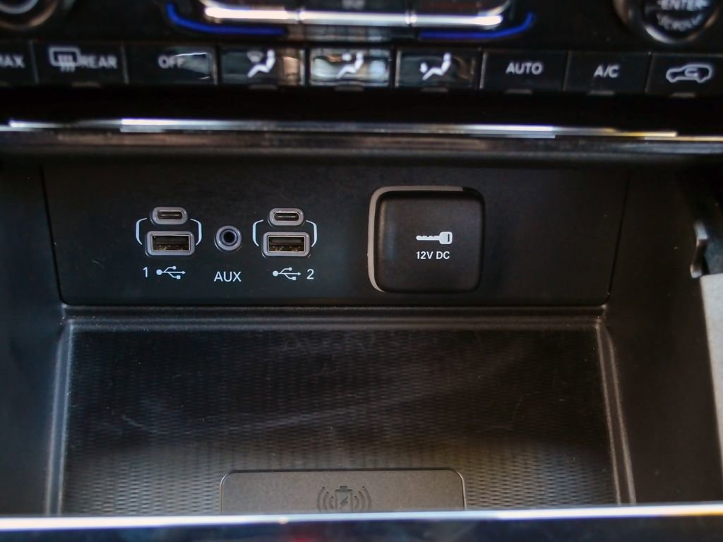 Used 2023 Jeep Grand Cherokee L Laredo image 23