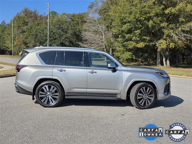 Used 2023 Lexus LX 600 4WD w/ Luxury Package image 46