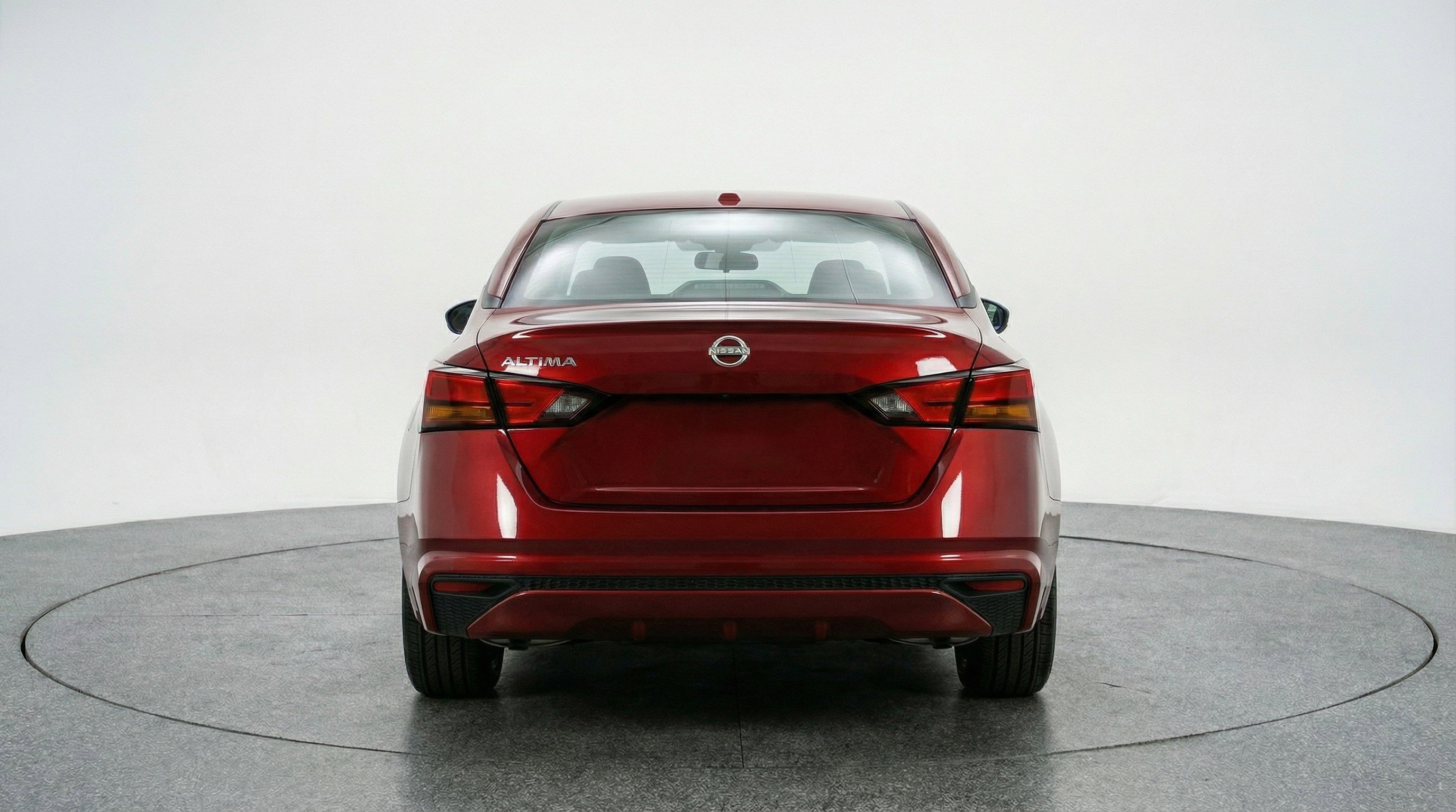 Used 2025 Nissan Altima 2.5 SV image 7