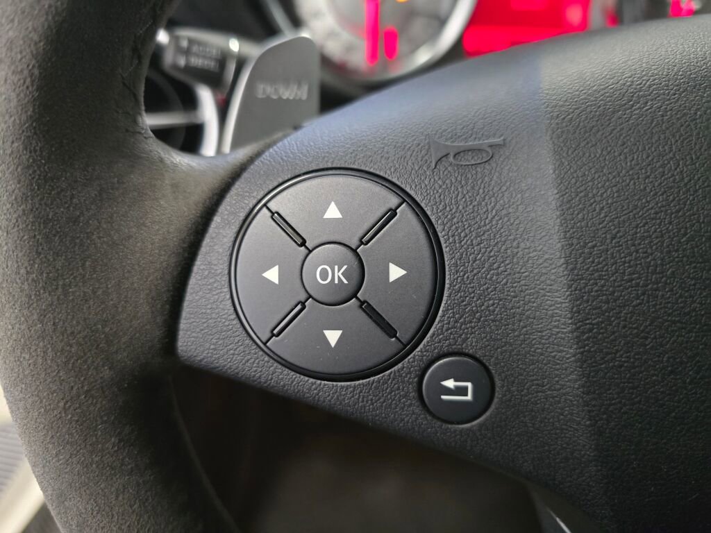 Used 2012 Mercedes-Benz SLS AMG Roadster image 39