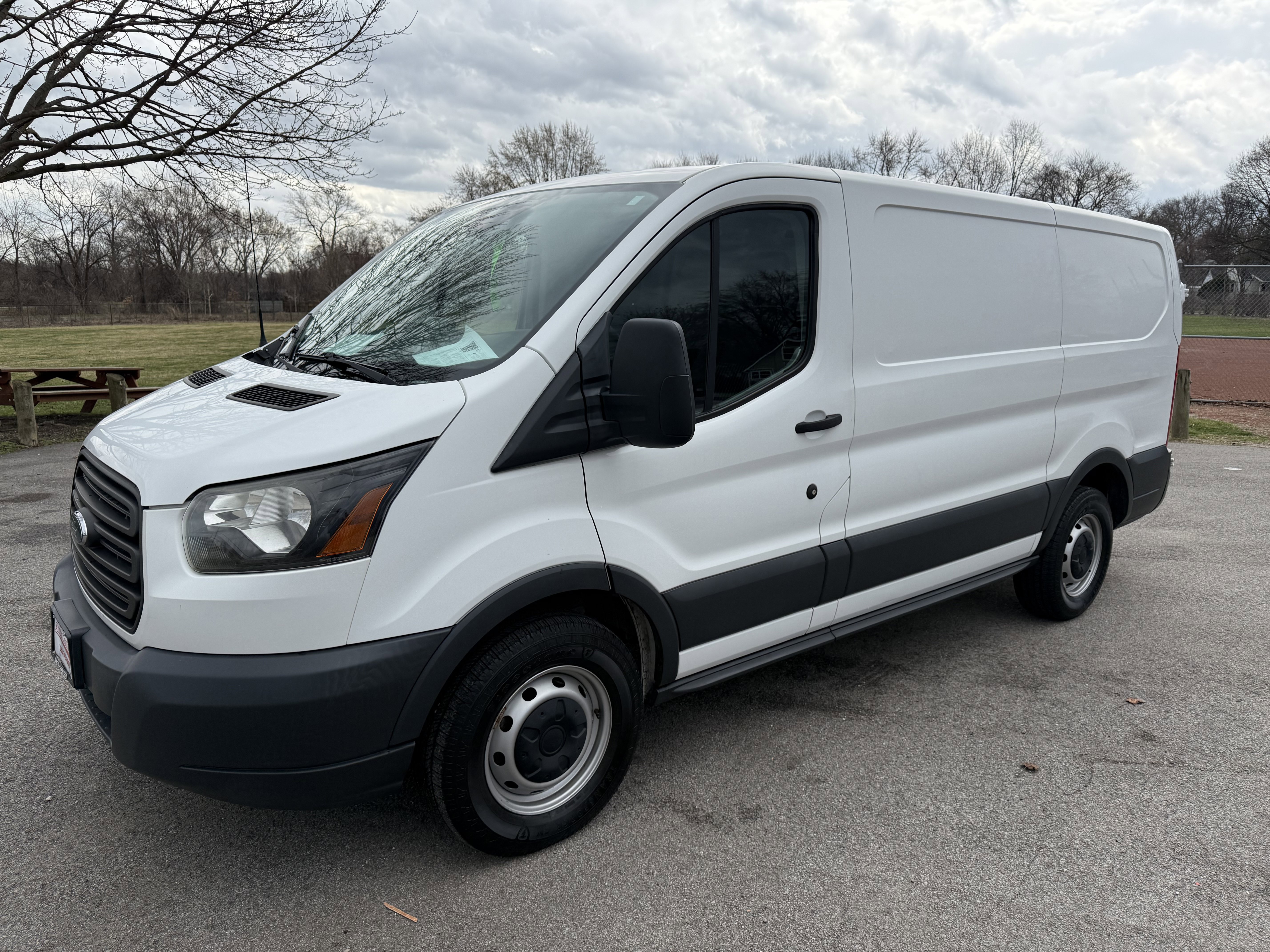 Used 2017 Ford Transit 150 130 Low Roof RWD image 1