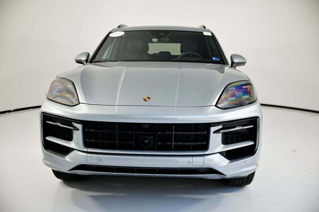 Certified 2025 Porsche Cayenne AWD/4WD image 10