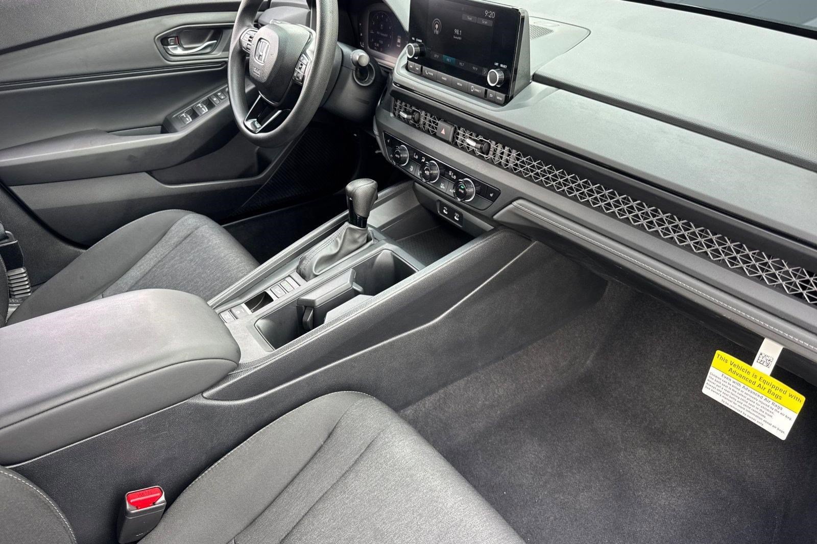 Used 2023 Honda Accord EX image 31