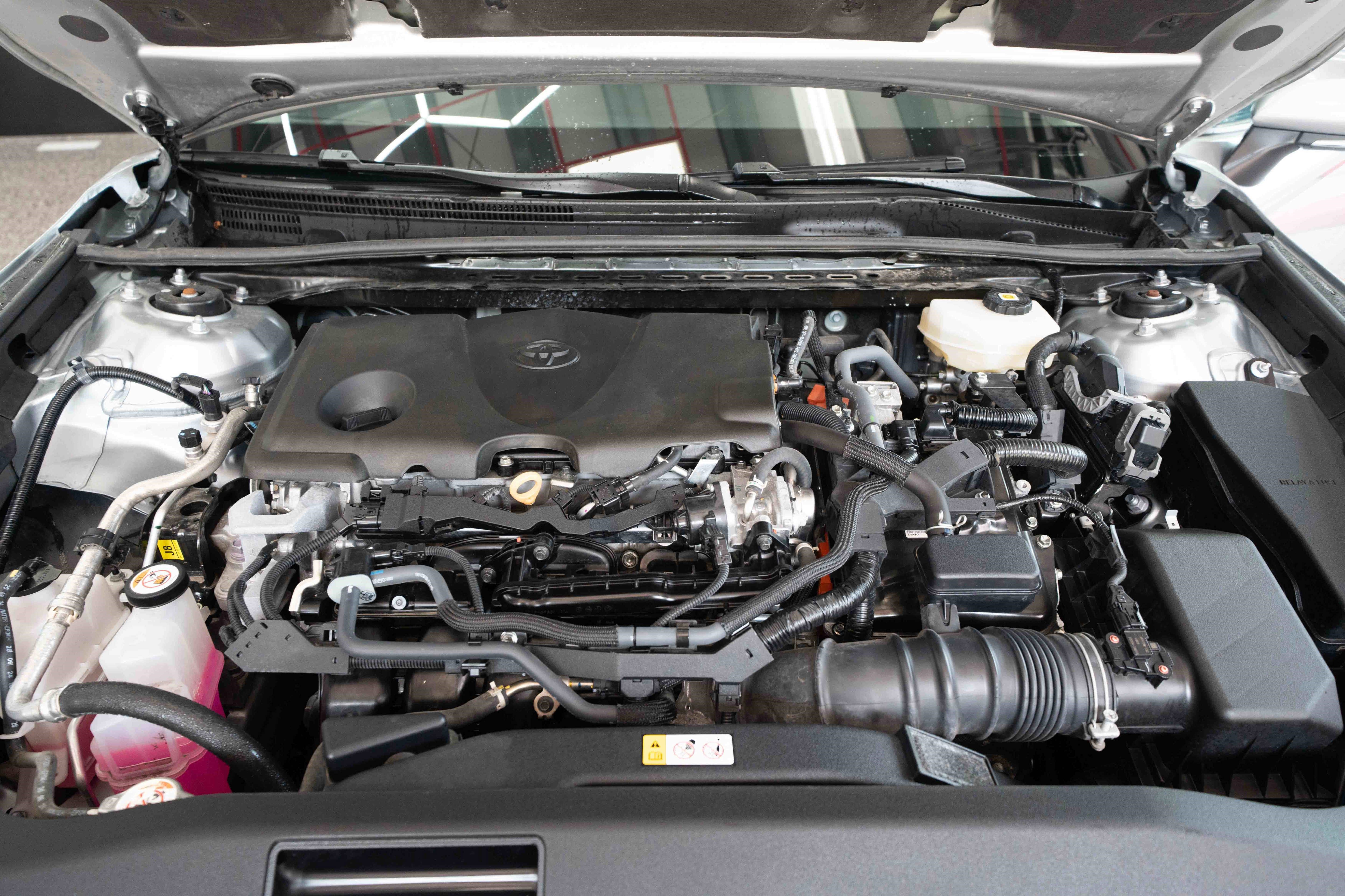 Used 2025 Toyota Camry LE FWD image 30