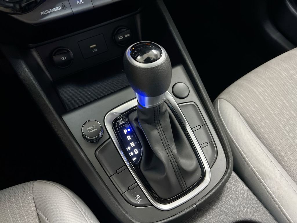 Used 2022 Hyundai Kona SEL FWD image 17
