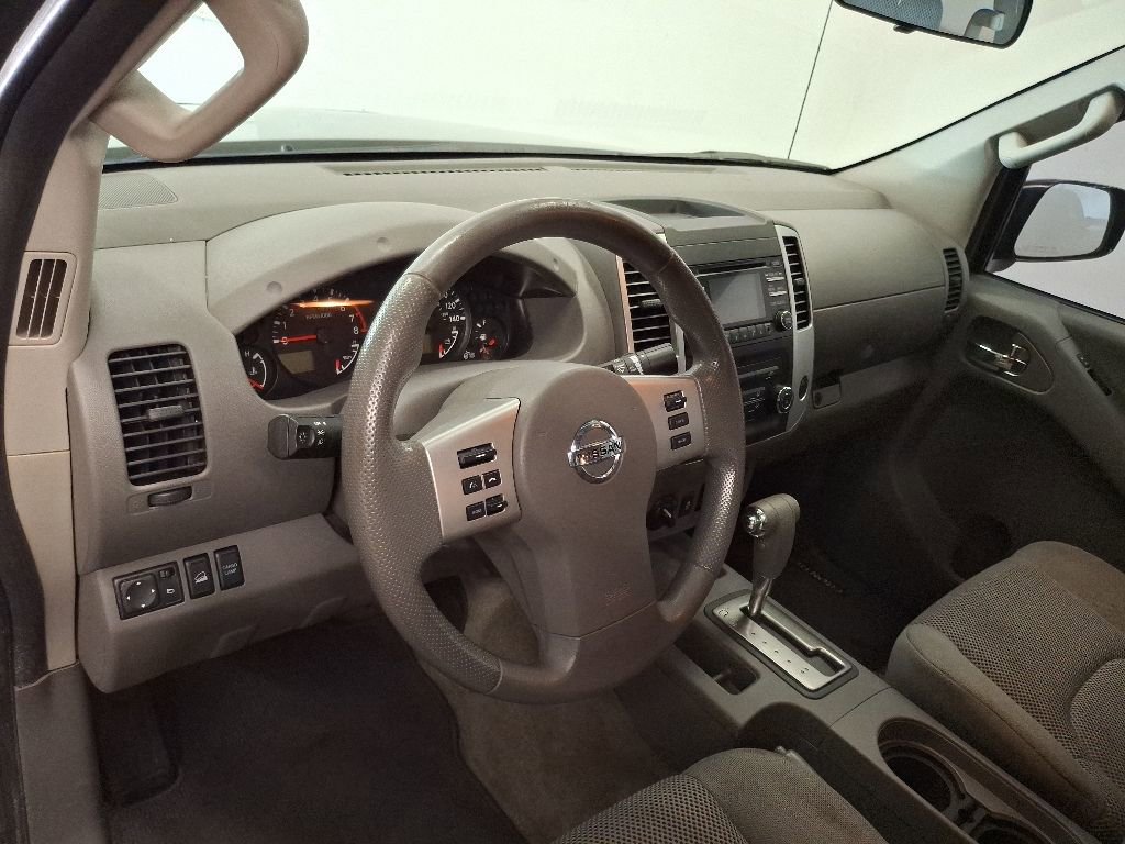 Used 2014 Nissan Frontier SV AWD/4WD image 17