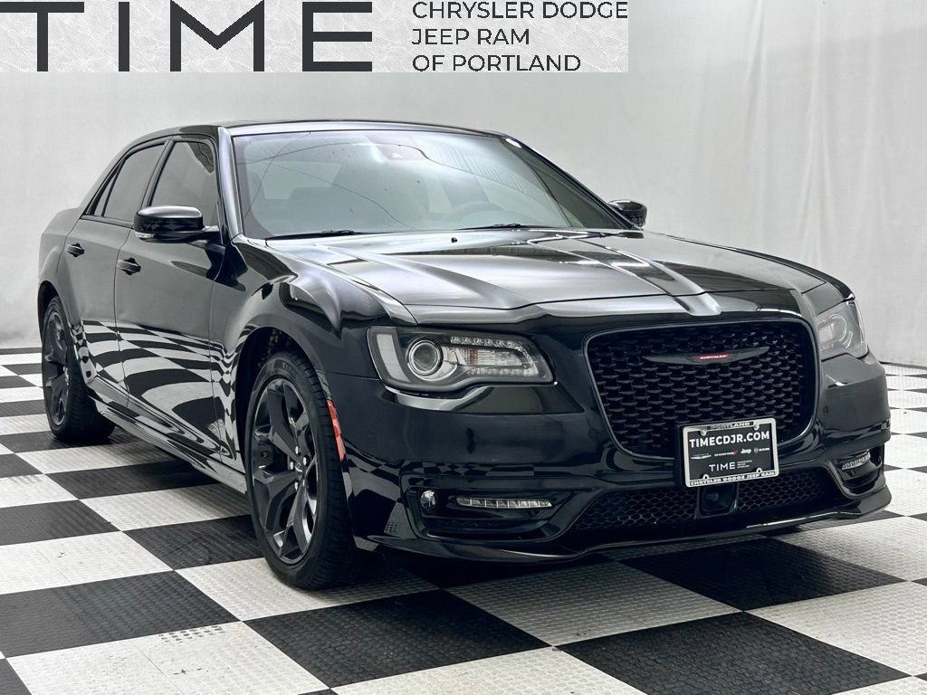 Used 2023 Chrysler 300 S w/ Comfort Group RWD image 1