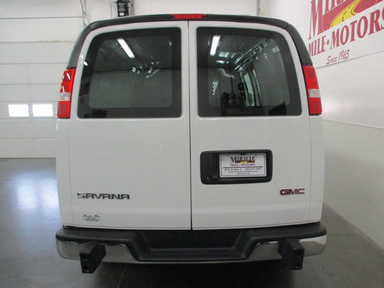 Used 2024 GMC Savana 2500 w/ Driver Convenience Package image 5