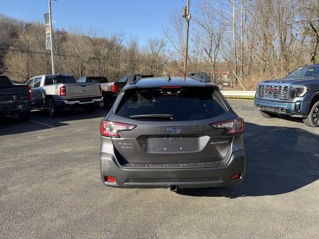 Used 2025 Subaru Outback Premium w/ Popular Package #1 image 4