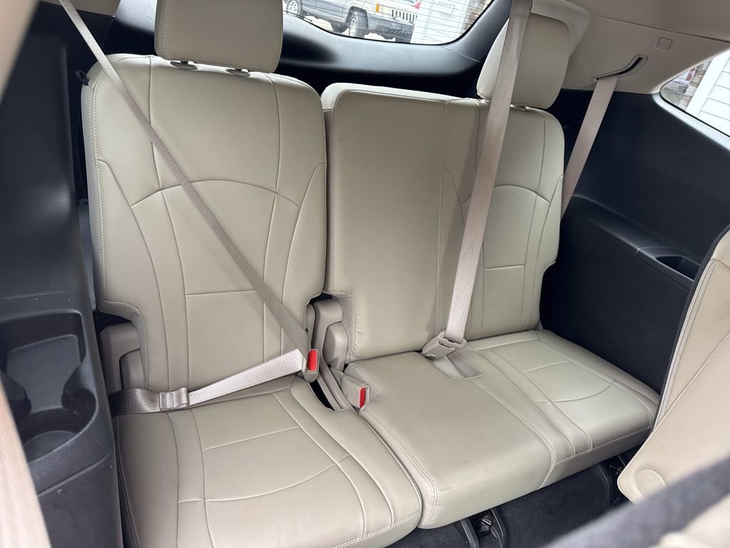 Certified 2018 Buick Enclave Essence FWD image 48