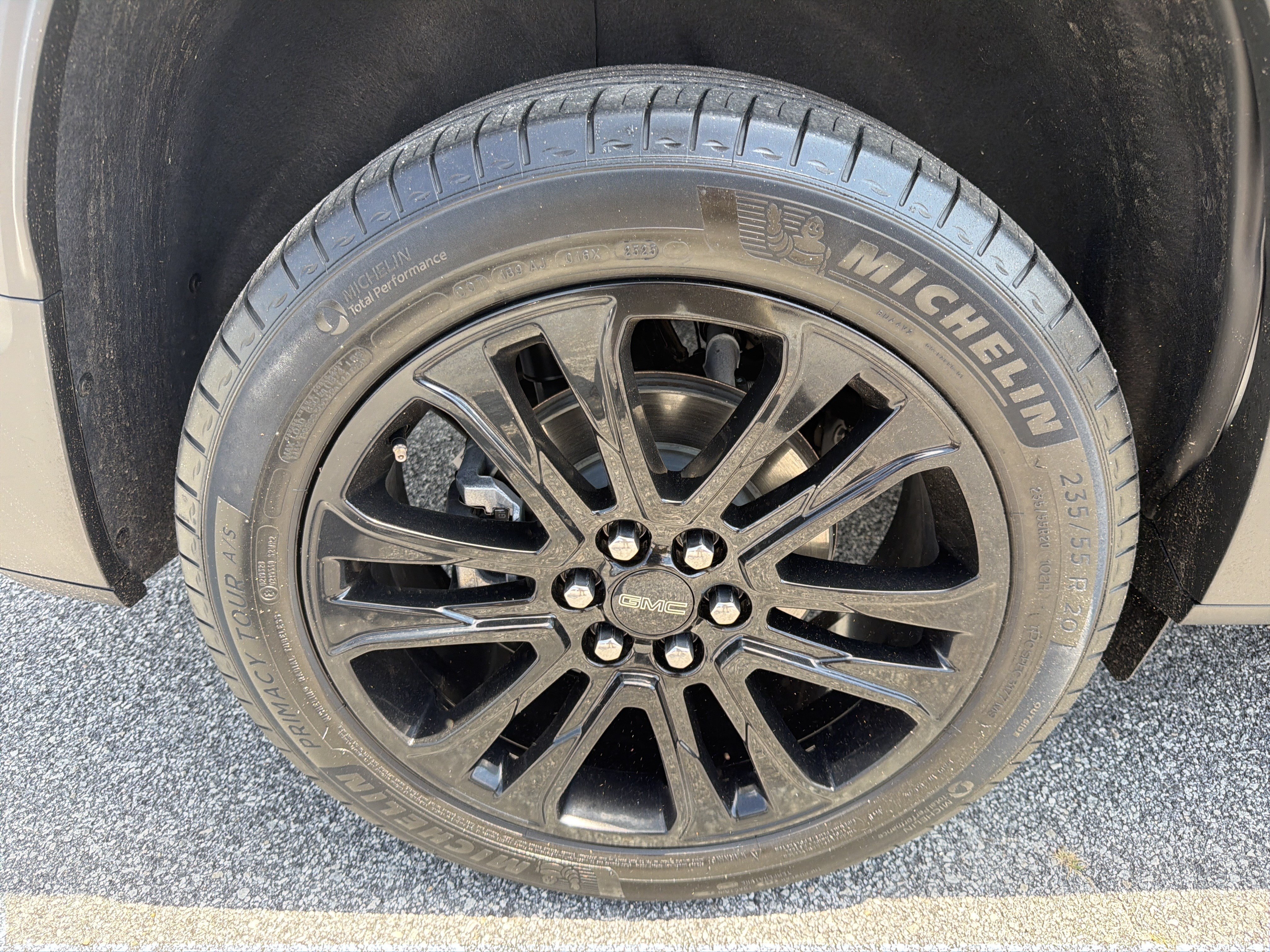 Certified 2023 GMC Acadia SLT w/ Elevation Edition FWD image 18