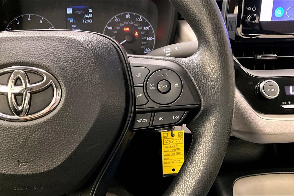 Used 2025 Toyota Corolla LE FWD image 18