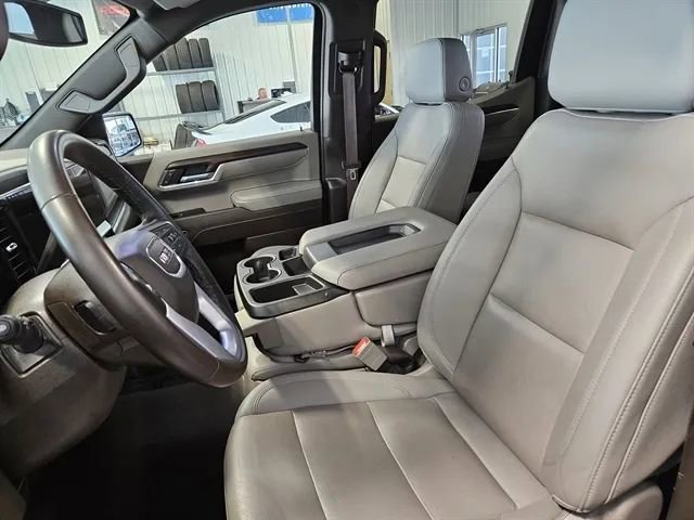 Used 2024 GMC Sierra 1500 SLT image 11