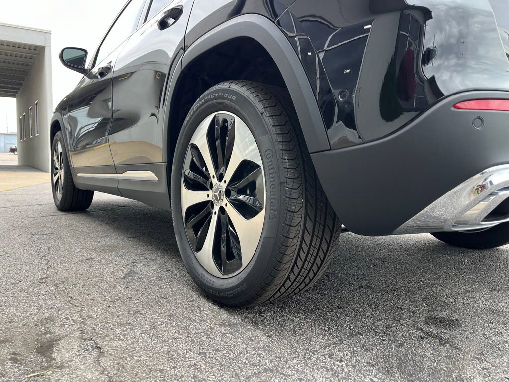 Used 2025 Mercedes-Benz GLA 250 4MATIC image 11