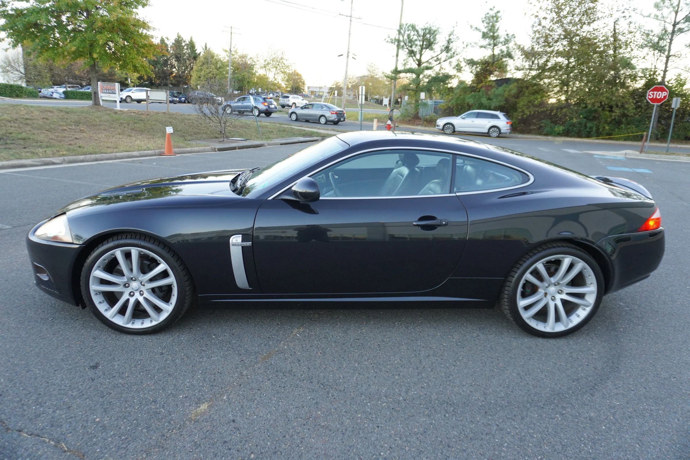 Used 2007 Jaguar XKR R image 4