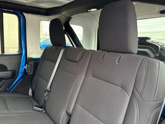 Used 2023 Jeep Wrangler Unlimited Sport image 23