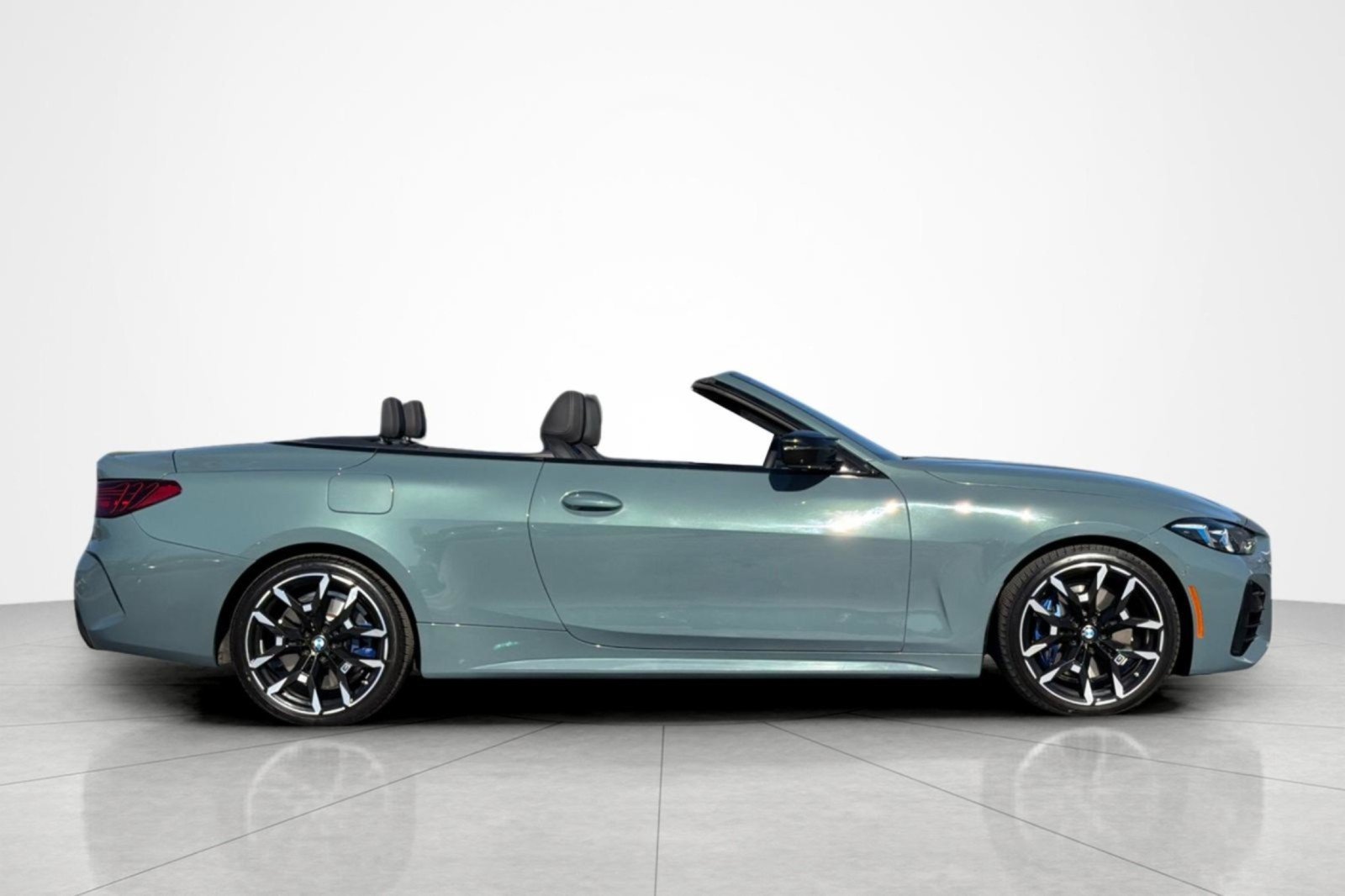 Used 2025 BMW 440i xDrive Convertible w/ Premium Package AWD/4WD image 6
