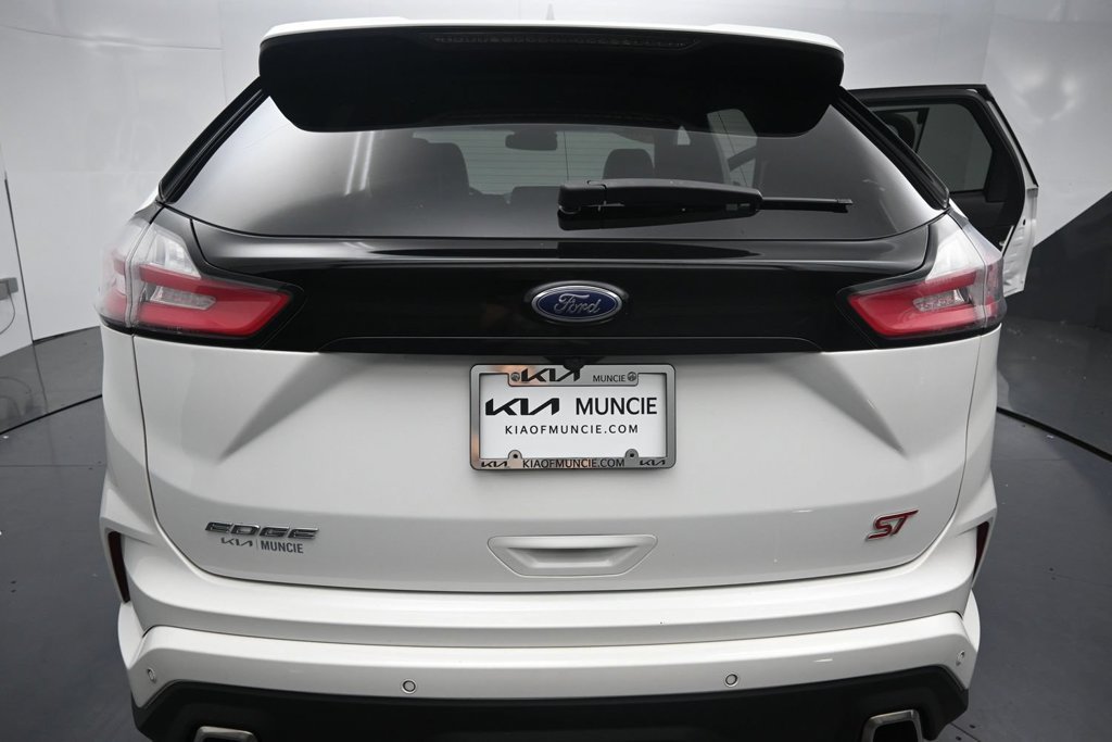 Used 2020 Ford Edge ST w/ Equipment Group 401A AWD/4WD image 9