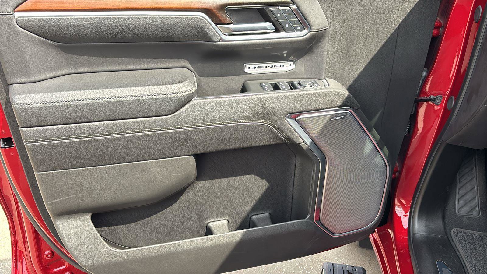 Certified 2024 GMC Sierra 1500 Denali w/ Technology Package AWD/4WD image 15