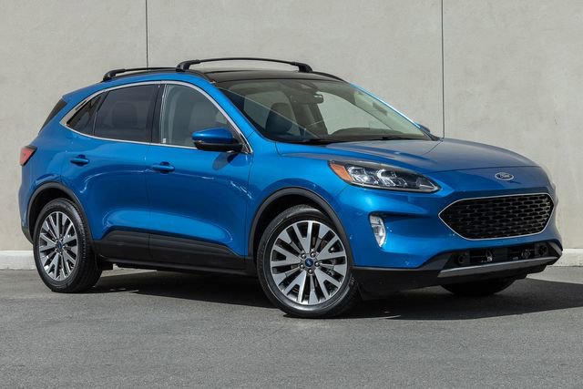 Used 2020 Ford Escape Titanium w/ Titanium Premium Package 2.0 image 18