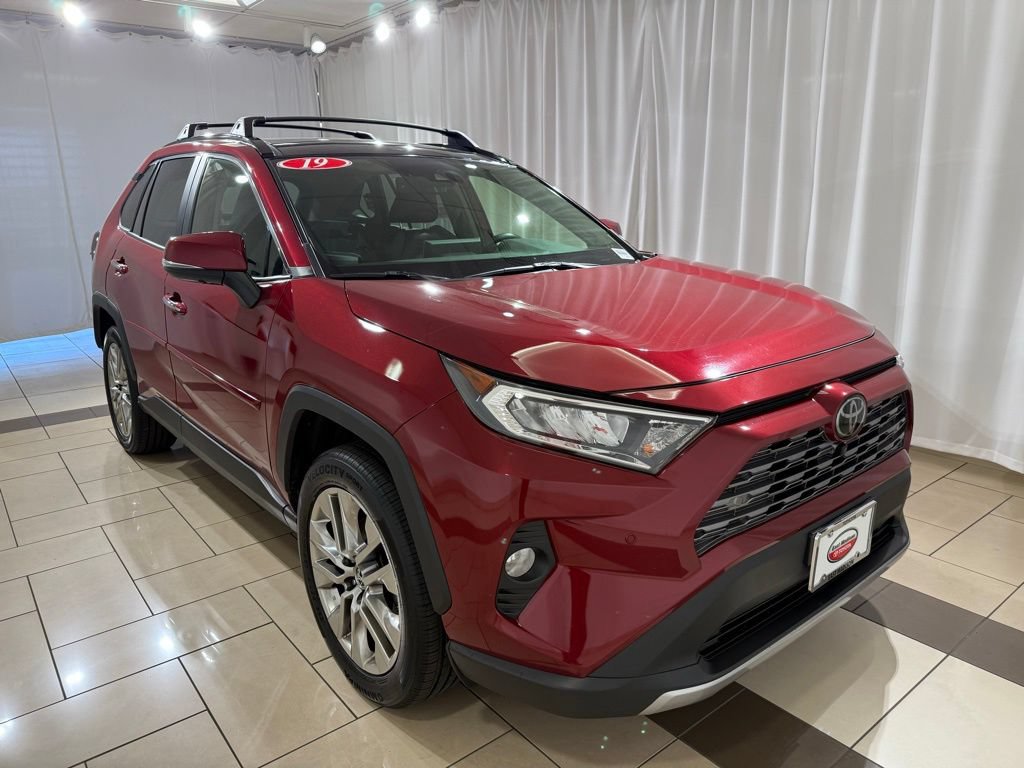 Used 2019 Toyota RAV4 Limited w/ Advanced Technology Package AWD/4WD image 7