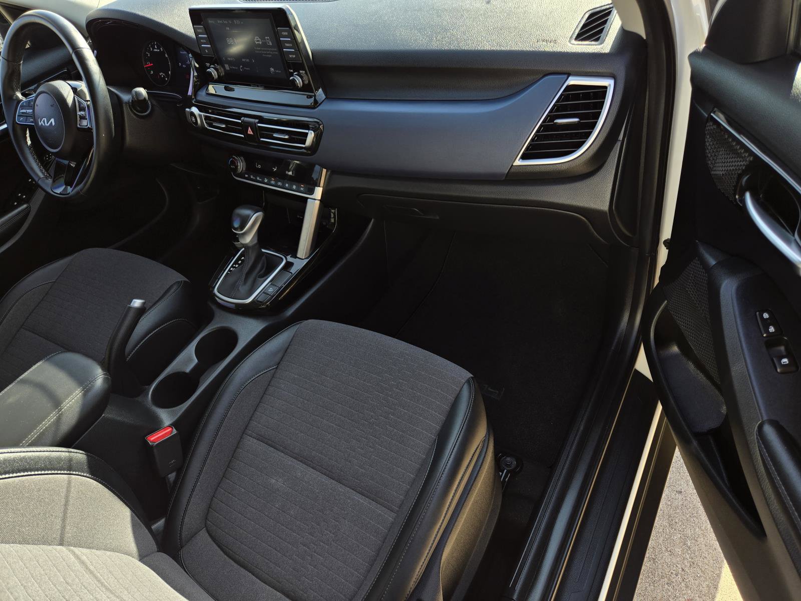 Used 2023 Kia Seltos S FWD image 11