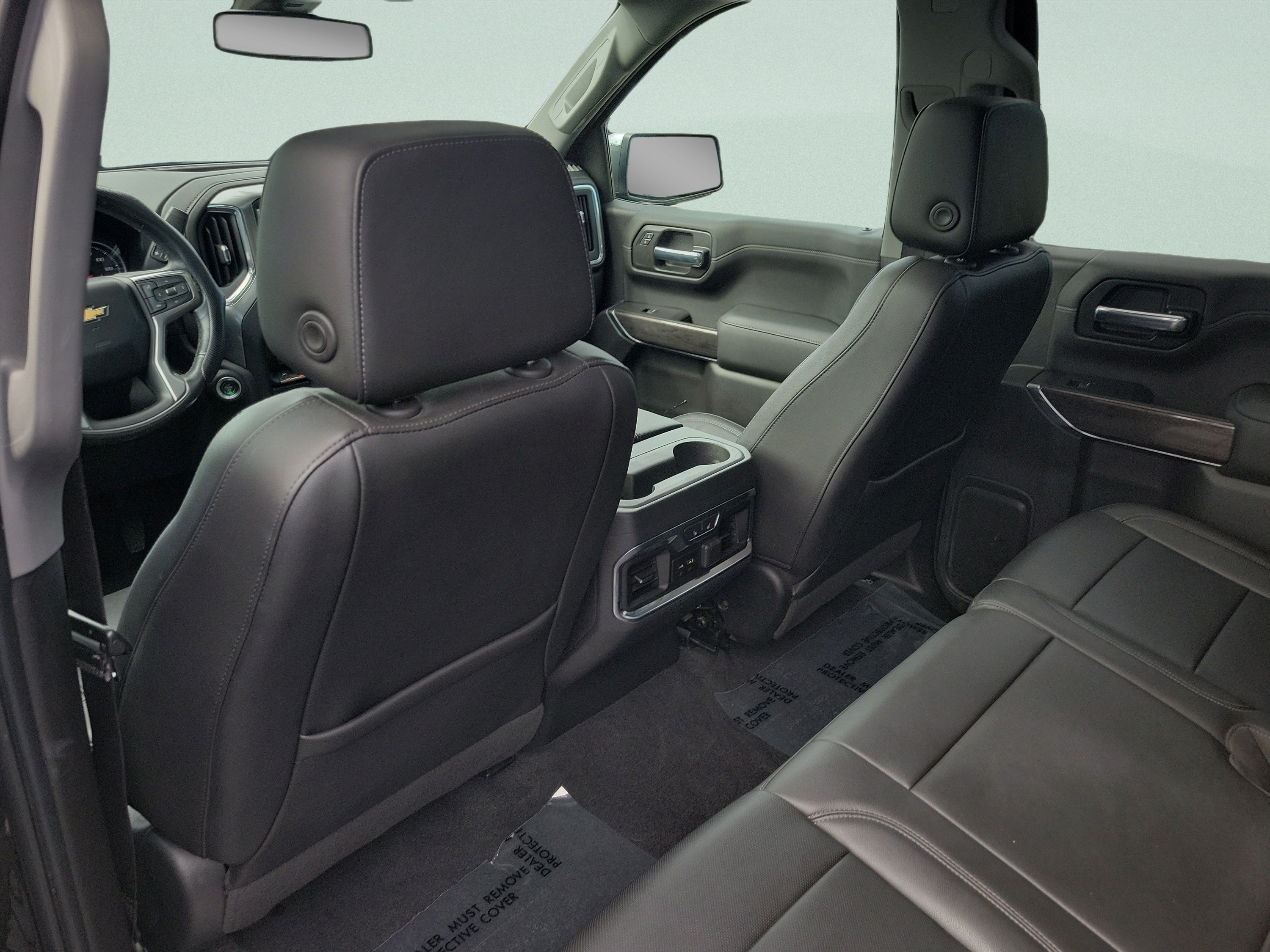 Used 2020 Chevrolet Silverado 1500 LTZ w/ LTZ Premium Package AWD/4WD image 15