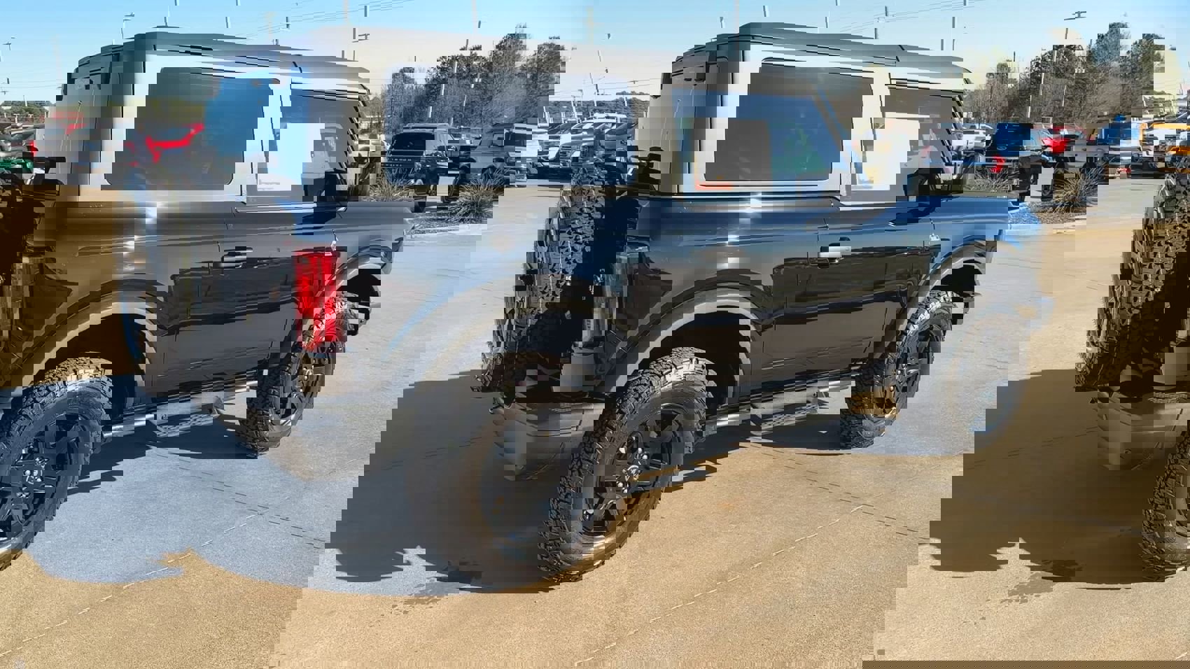 Used 2024 Ford Bronco Black Diamond image 9