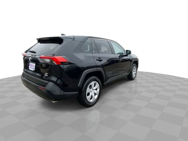 Used 2024 Toyota RAV4 LE image 2