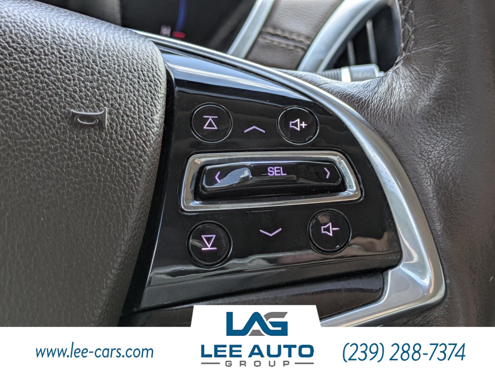 Used 2015 Cadillac SRX Luxury w/ Driver Awareness Package FWD image 22