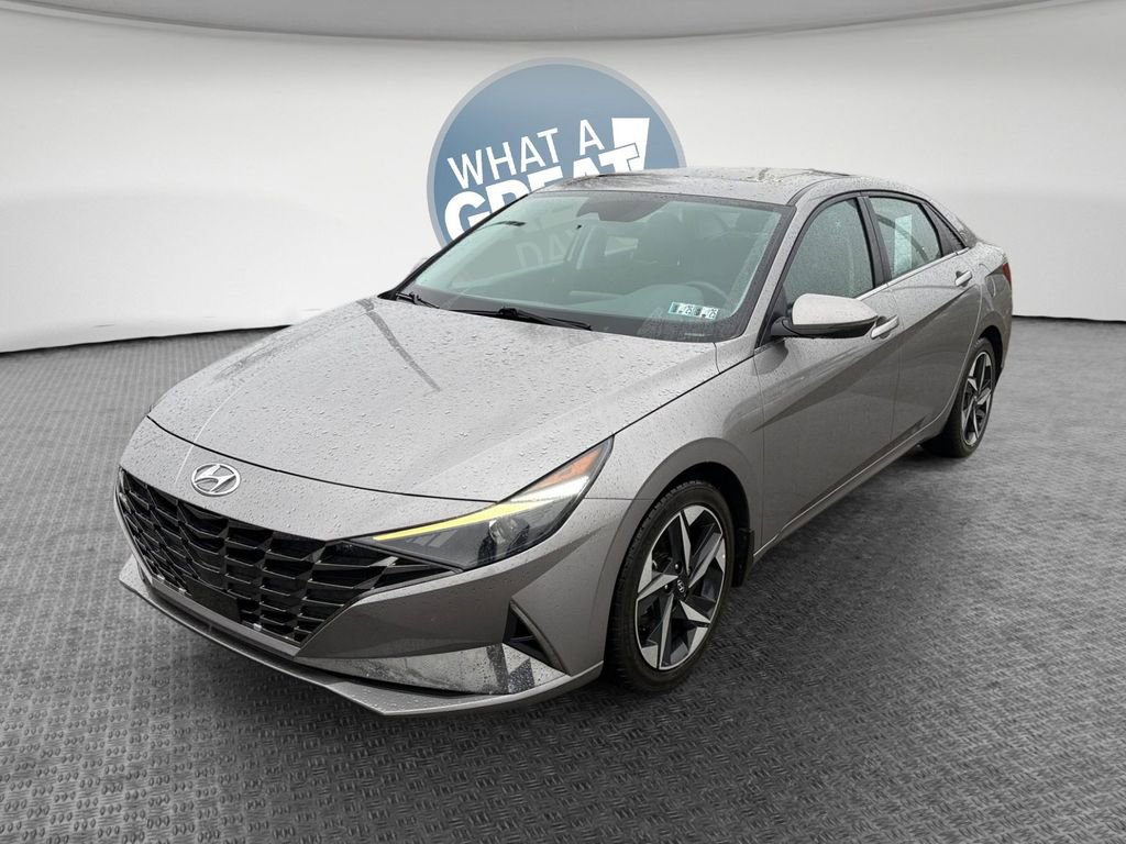 Used 2022 Hyundai Elantra SEL w/ Convenience + Premium Package image 6